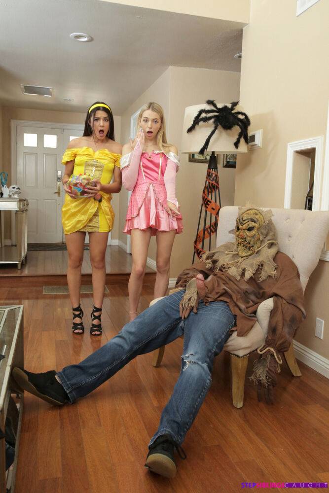 Cute teens Kylie Rocket and Lily Larimar celebrate Halloween with a threesome - #5