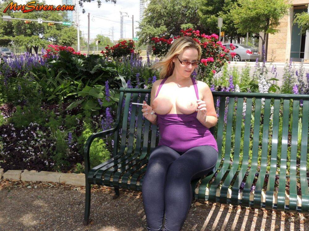 Fat amateur Dee Siren exposes her tits and ass in public before being fingered - #12