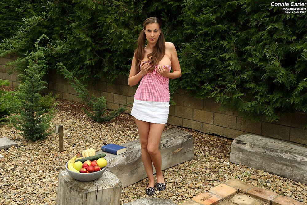 Amateur teen Connie Carter takes a study break to masturbate in garden - #10