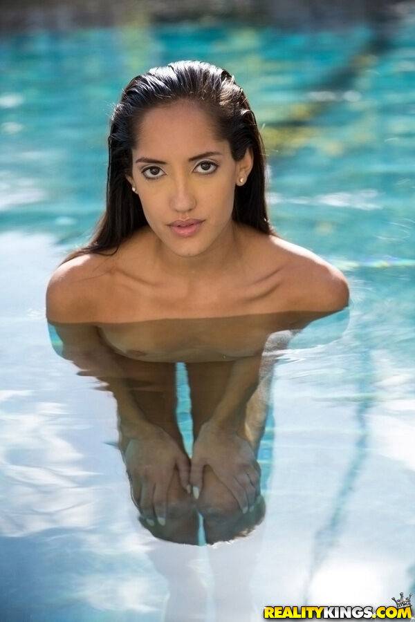Eva Lovia reveals her perfect Latina body while she is in the pool - #15