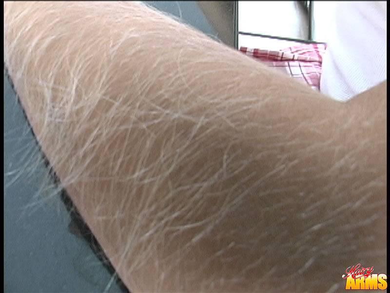 Amateur female Lori Anderson displays her really hairy arms - #3