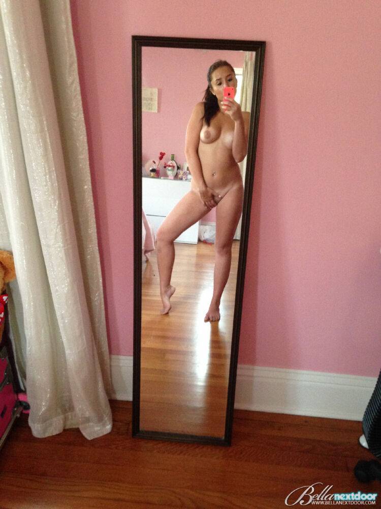 Solo girl Ariana Cruz takes nude selfies in a full-length mirror - #3