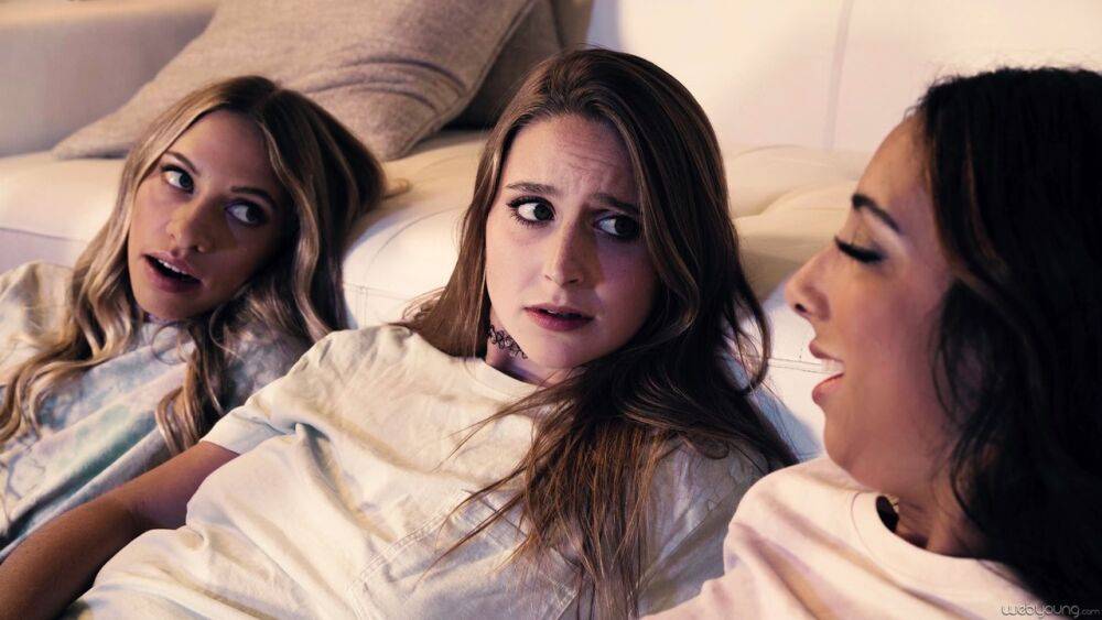 Young girls have a lesbian threesome during the course of a sleepover - #7