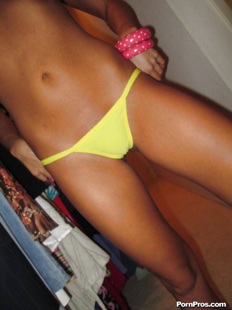 Fascinating big tits babe Alison Star showing off in a bikini - #4