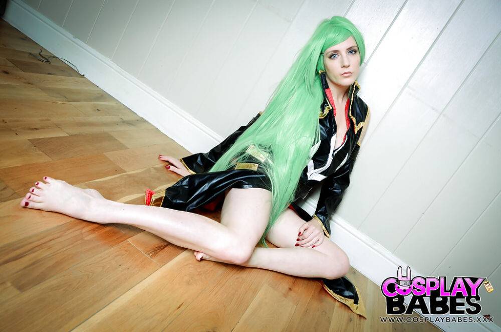 Cosplay photo gallery featuring Euro fetish babe Samantha Bentley - #9