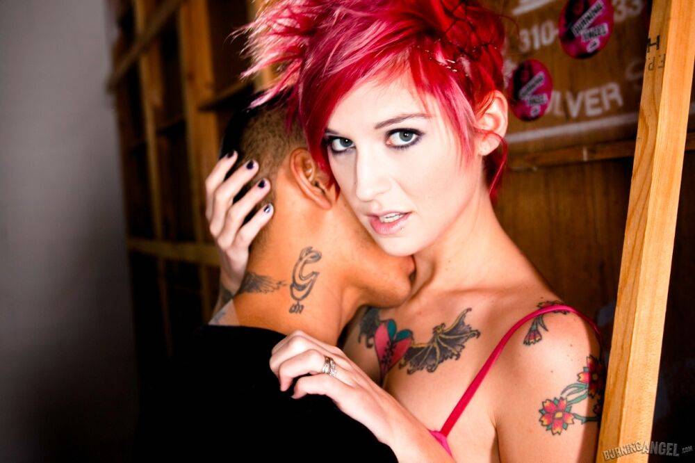 Tattooed punk Kleio Valentien takes it up the ass with her hair dyed pink - #4