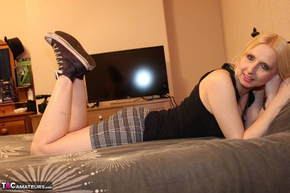 British amateur Tracey Lain partakes in POV sex while wearing canvas sneakers - #15