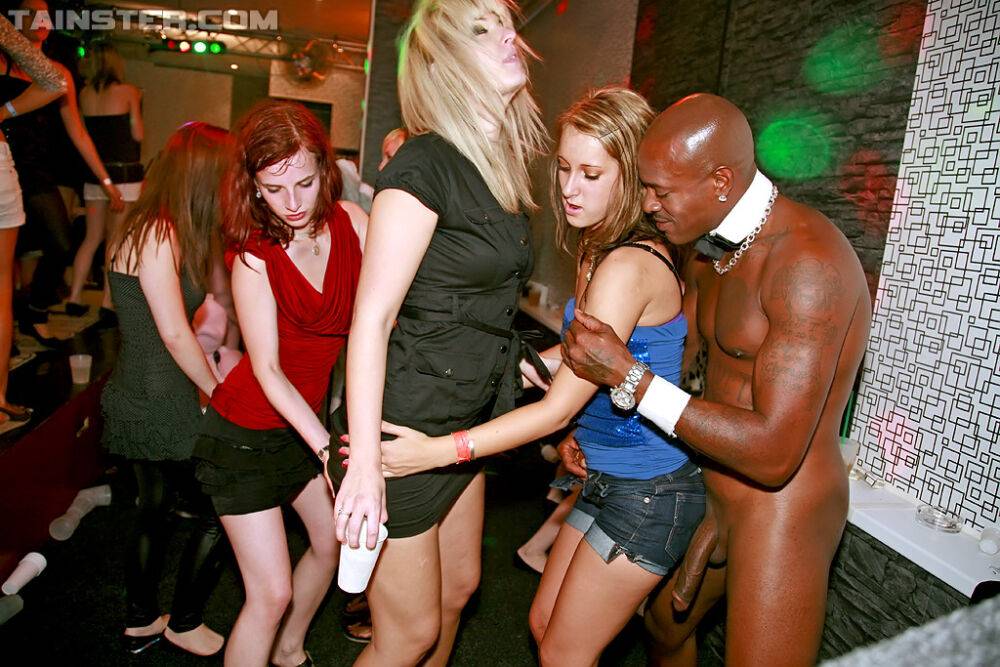 Clubbing females suck and fuck male strippers during ladies night - #9