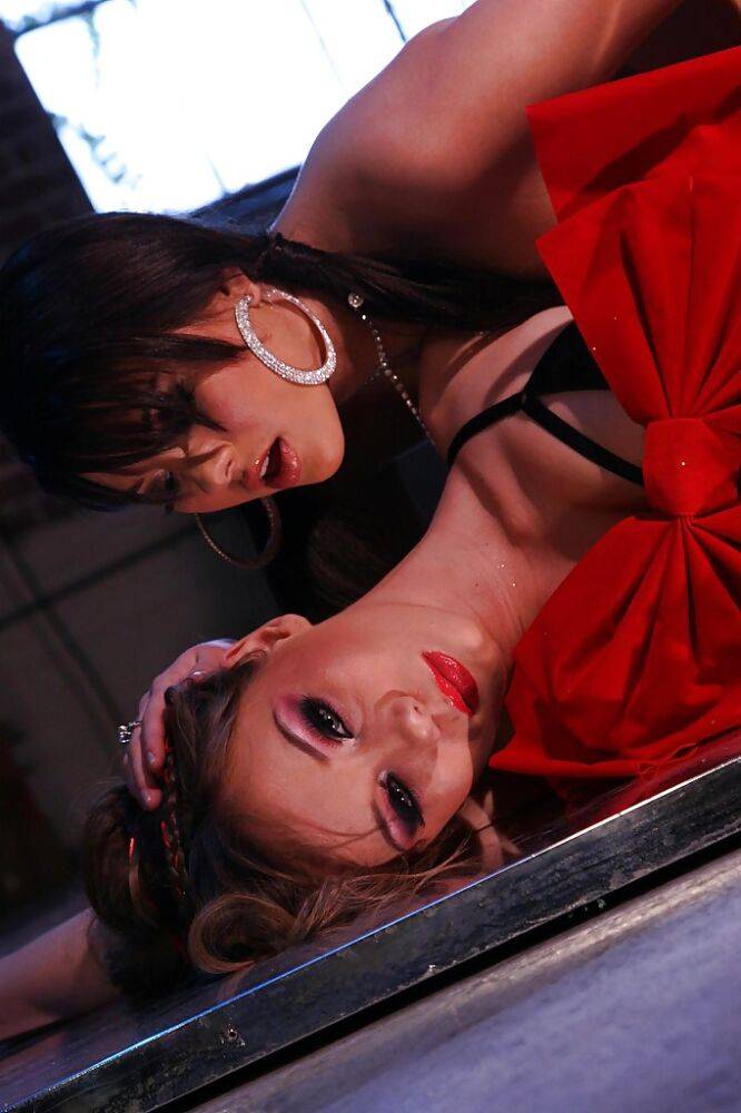 Hot ladies Shyla Jennings & Capri Anderson have a fervent lesbian sex - #16