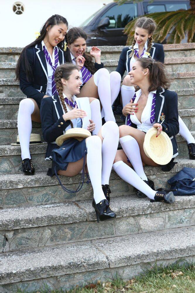 Russian schoolgirl Kira Queen & friends flash group panty upskirt in uniform - #14