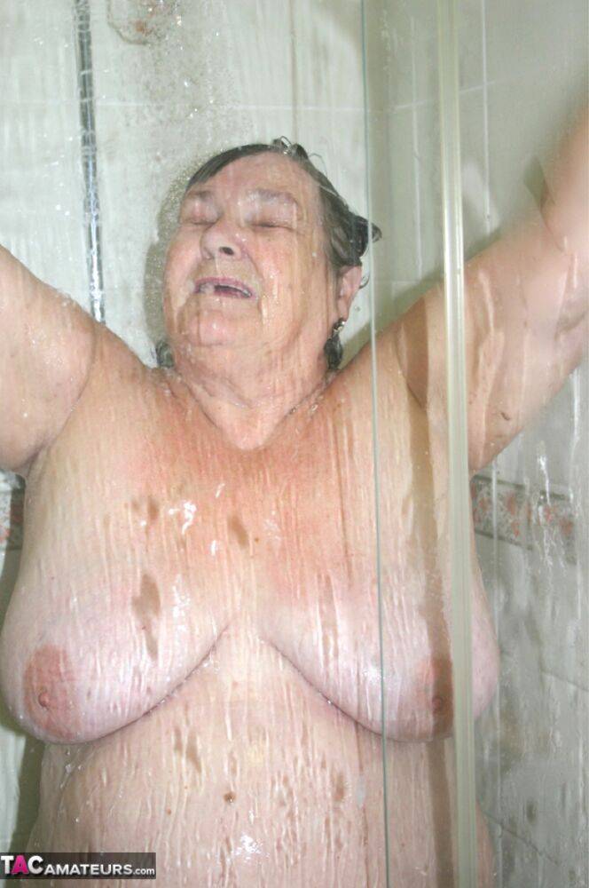 Obese granny Grandma Libby fondles her naked body while taking a shower - #15