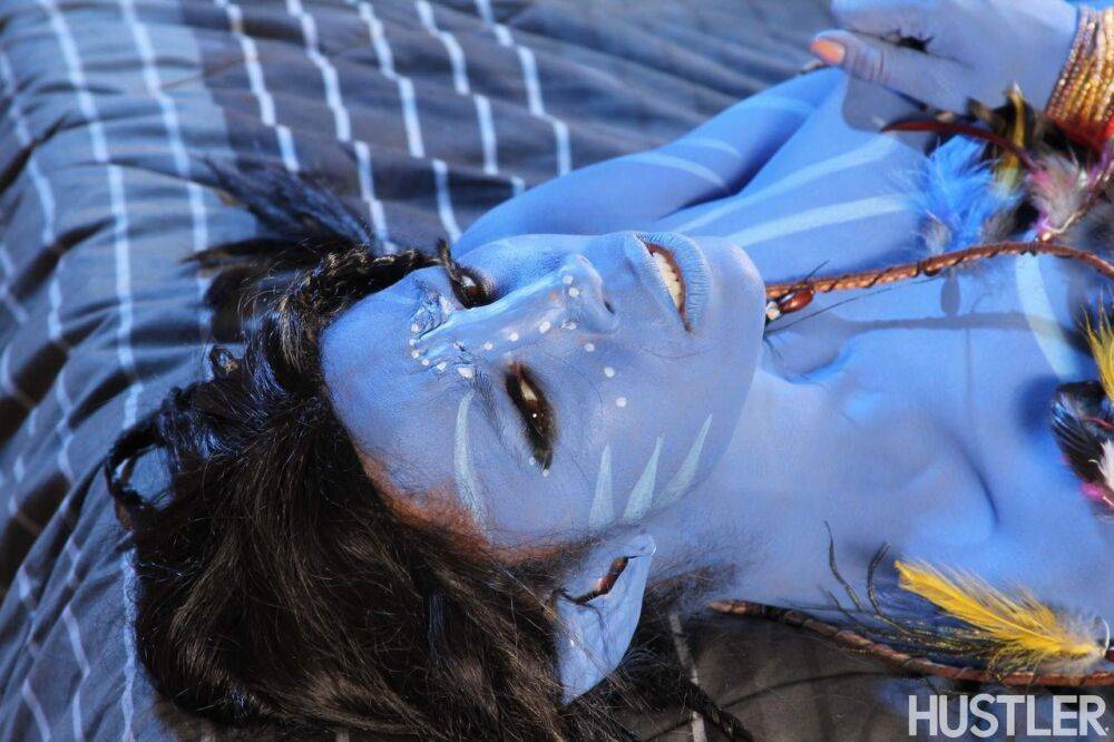 Cosplay beauty Misty Stone takes cock in nothing but blue body paint - #3