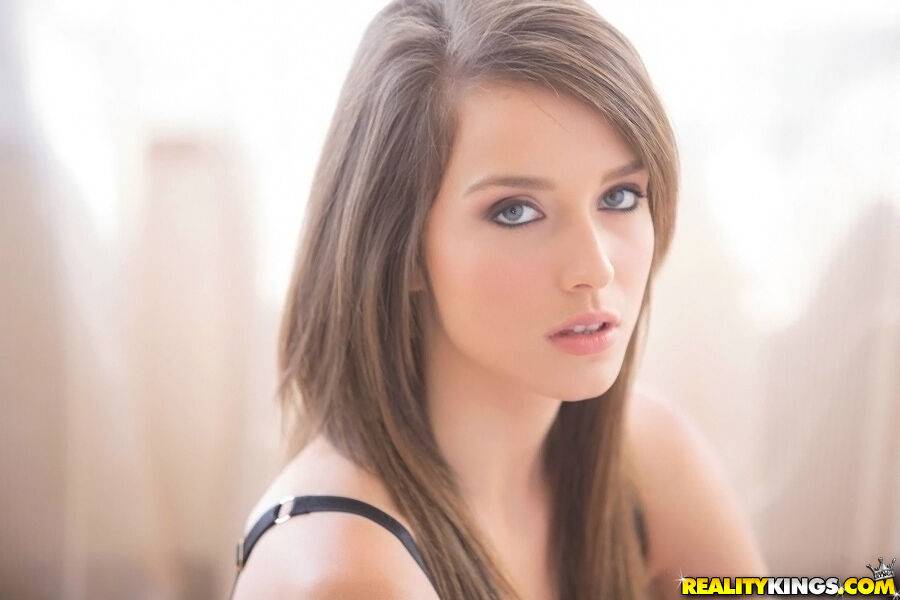Adorable brunette babe Malena Morgan showcasing her flawless curves - #4