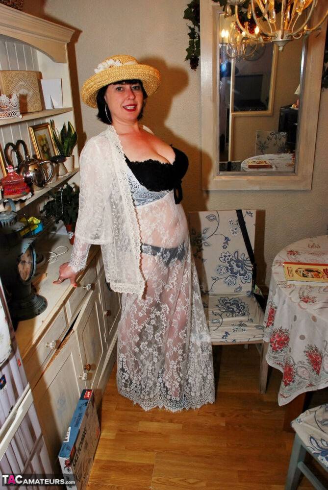 Older British lady Juicey Janey pulls out her big natural tits in a straw hat - #13