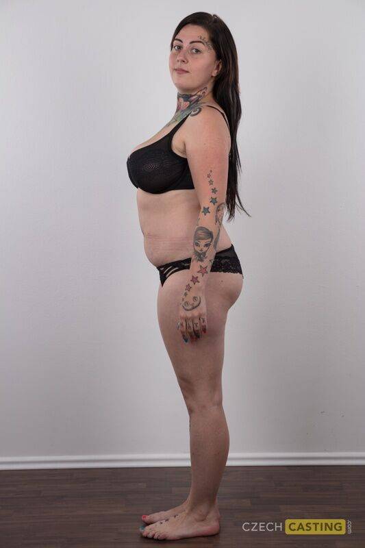 Tattooed amateur Nikola releases her overweight body from clothing - #15