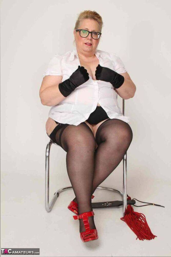 Obese UK blonde Lexie Cummings displays her pierced twat in gloves and nylons - #14