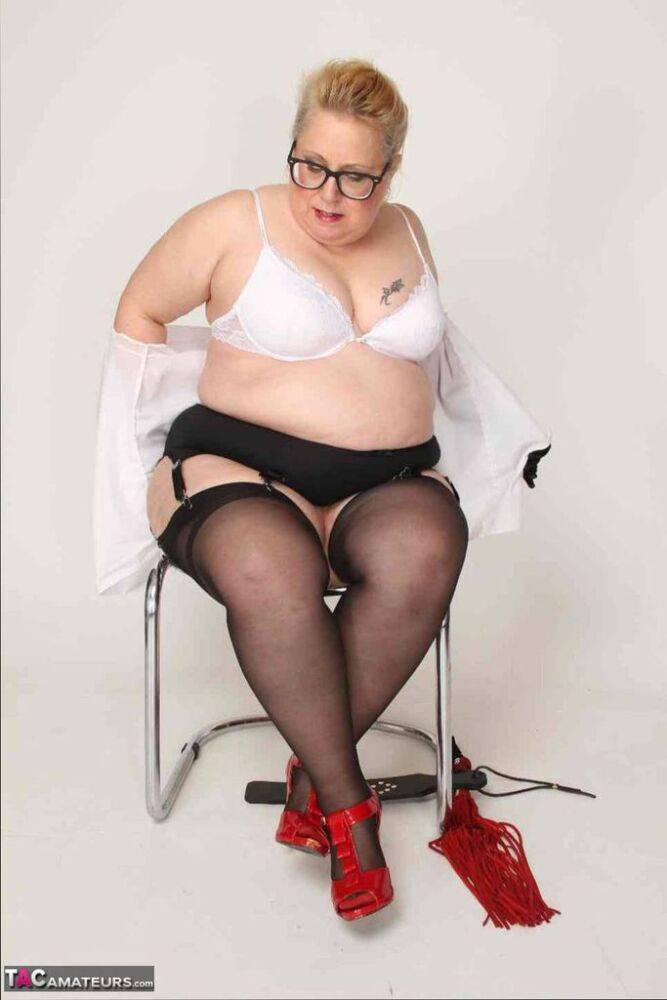 Obese UK blonde Lexie Cummings displays her pierced twat in gloves and nylons - #12