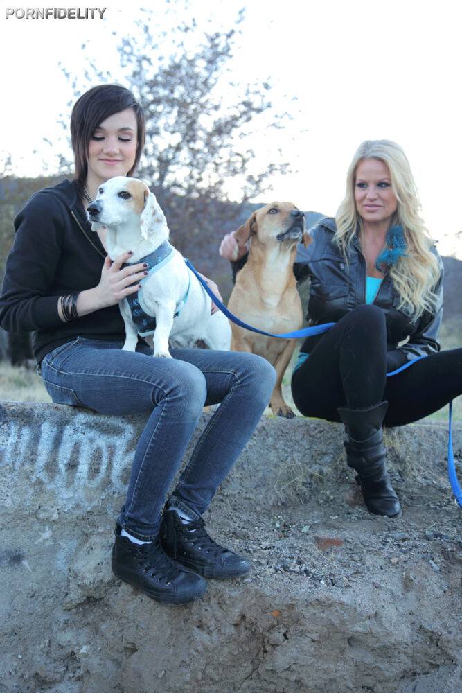 Nikki Hearts joins Kelly Madison & Ryan Madison for threesome fulfillment | Photo: 4411236