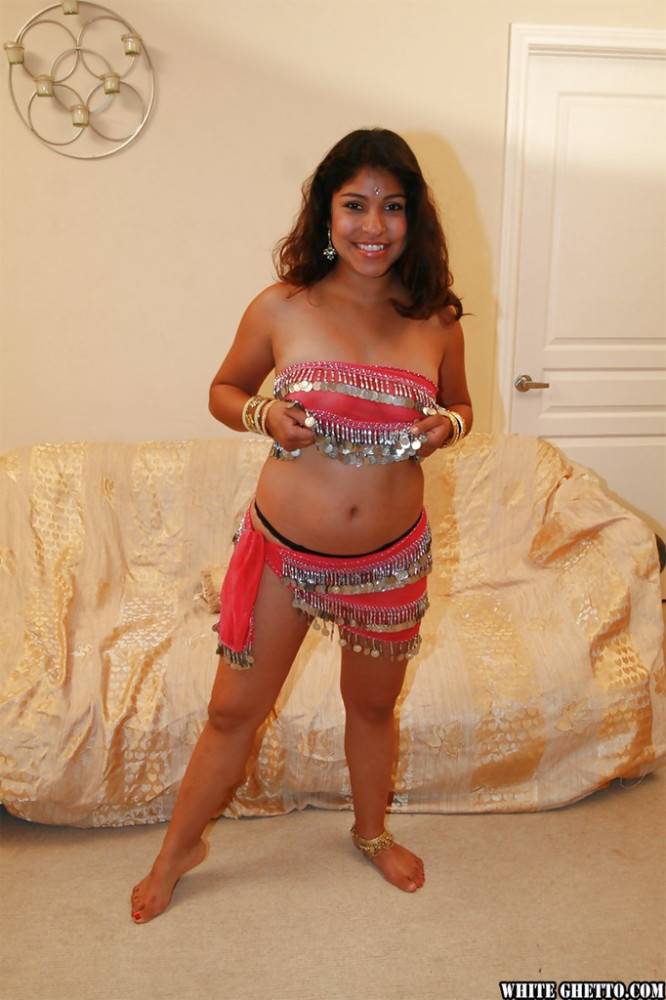 Superb indian Shari in fancy skirt shows big boobies and sexy ass - #11
