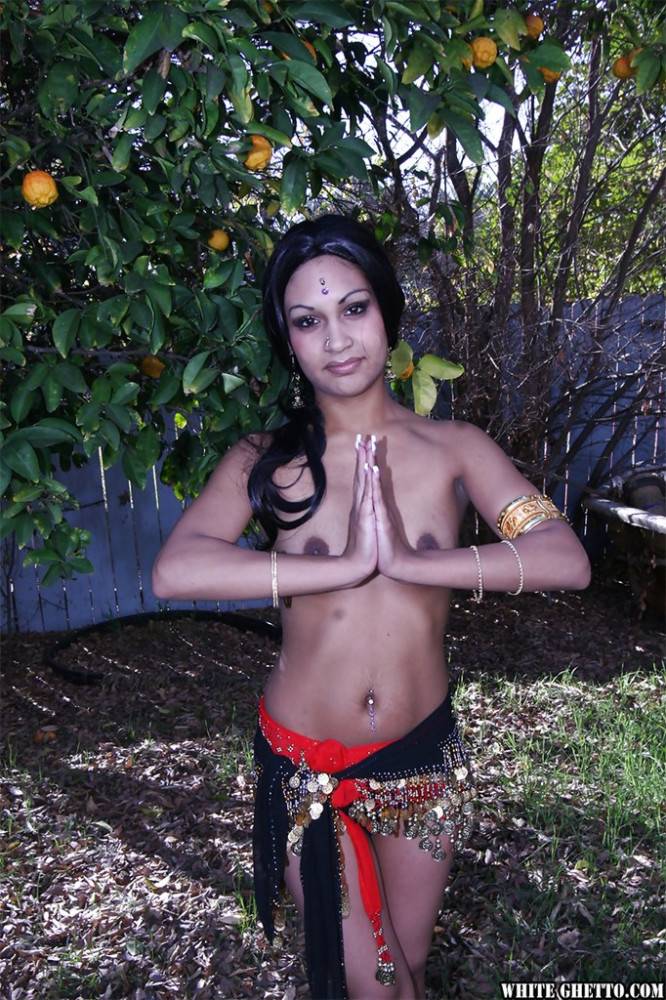 Sultry indian Ashawrya exposing small tits and spreading her legs outdoor - #11