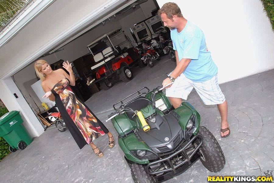 Crazy Blonde Robbye Bentley Rides A Quad Then Impales Her Pussy On The Dick - #5