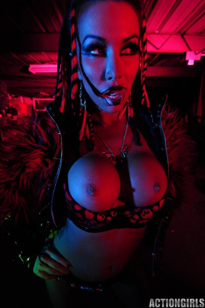Big Racked Fetish Lady Kobe Kaige With Crazy Make-up Does Some Modeling In The Dark - #11