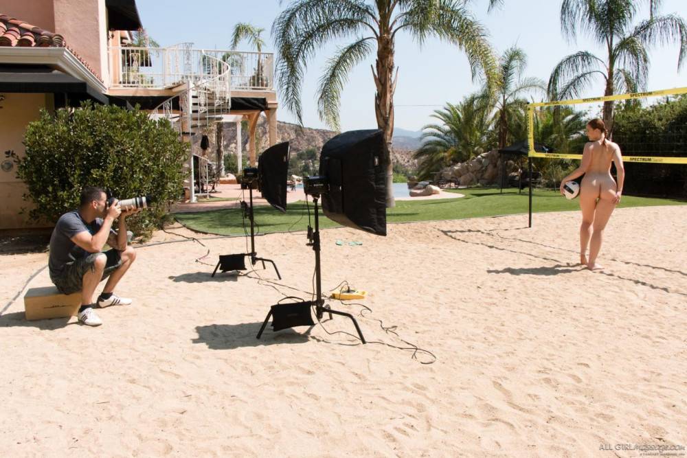 Jelena Jensen & Siri Enjoy Their Day In The Sun Posing At The Volleyball Court - #3