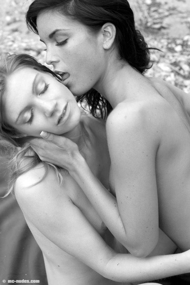 Black And White Pics Of Lesbian Girls Nelli Hunter And Edita Mc-nudes Are Amazing. - #7