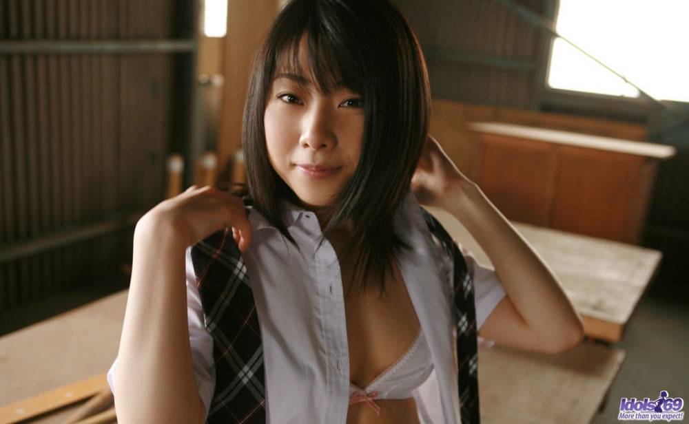 Pretty Asian Gadget Rin Hayakawa Is Exposing Her Awesome Naked Up Skirt - #4