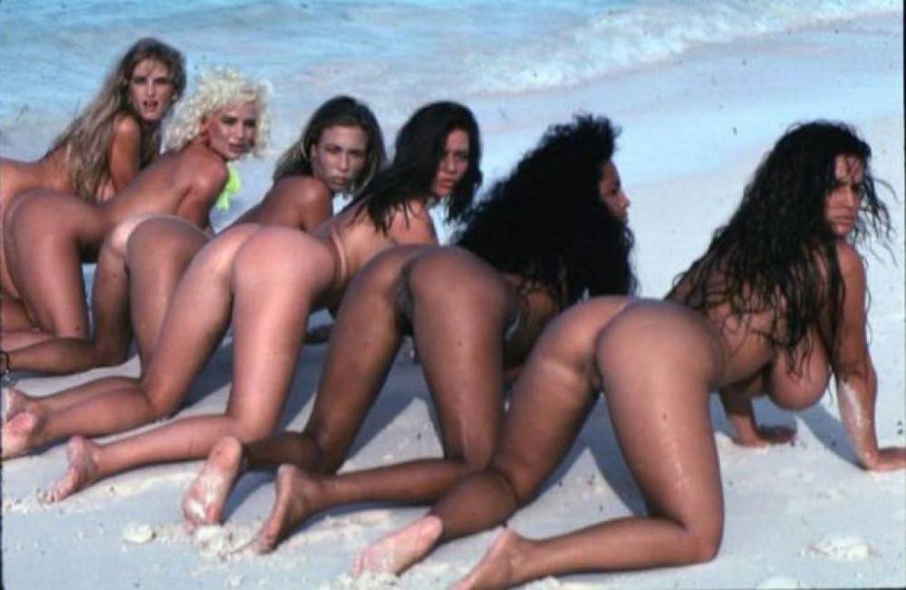 The bustiest beach babes in the world - #6