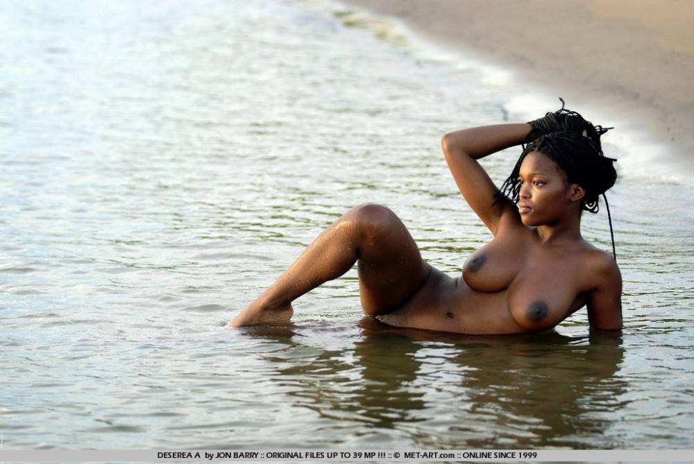 Nude Black Girl In Dreadlocks Deserea A Poses At The Seaside Showing Off Her Big Tits - #8