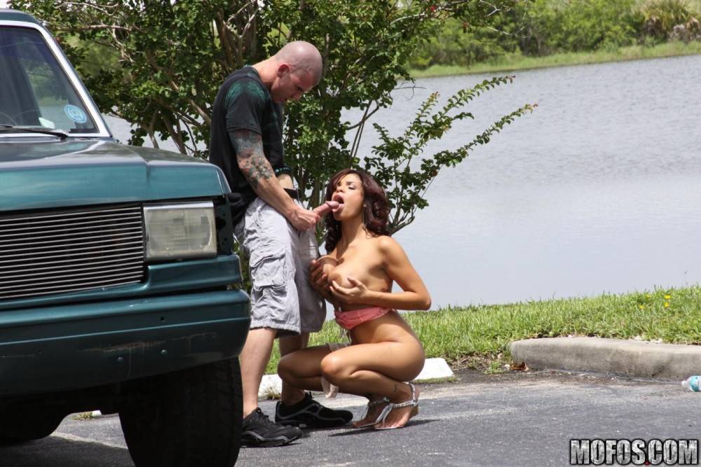 Sudden Desire Caught This Girl Savana Ginger And She Asked Her Boy To Fuck Her Outdoor - #10