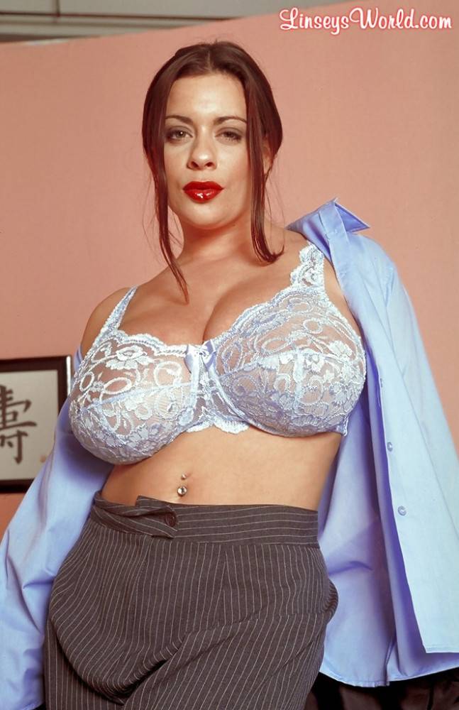 Plump asian milf Linsey Dawn Mckenzie in hot undies showing her beauty - #5
