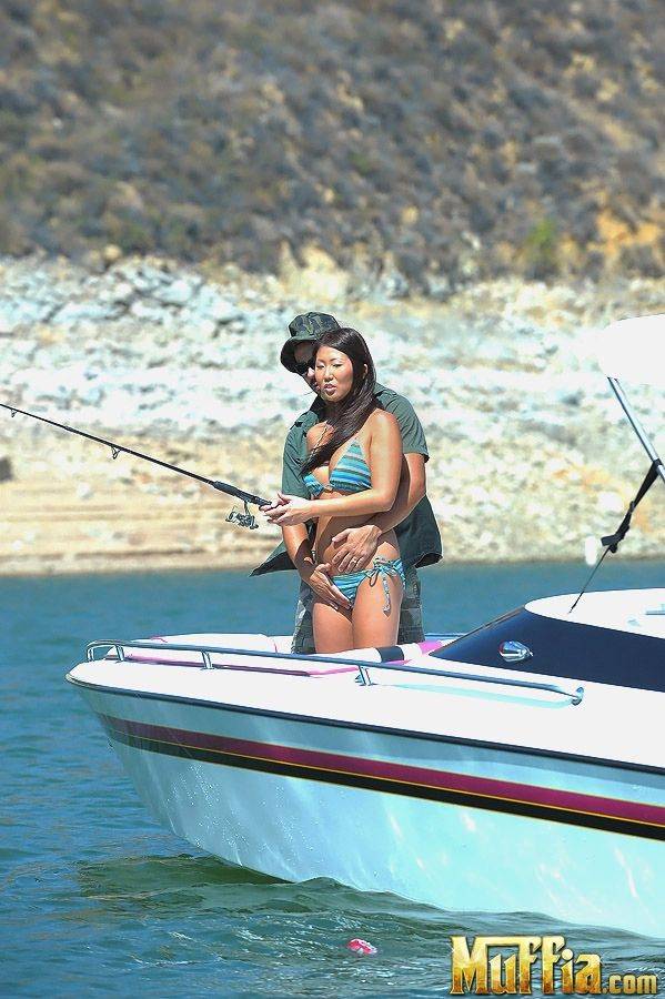 Tanlined Asian Babe Beti Hana Rides Good Size Cock On A Boat After Fishing - #3