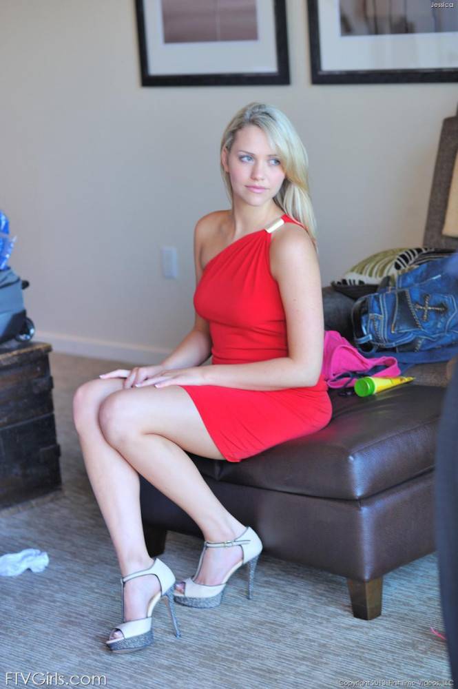 Mia Malkova Is A Blonde Bomb In That Red Dress And She Is Ten Times Cuter Home All Nude And Horny - #8