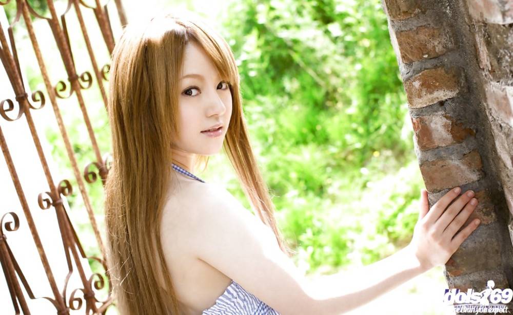 Deluxe japanese babe Ria Sakurai in nice skirt exposes her butt outdoor - #3