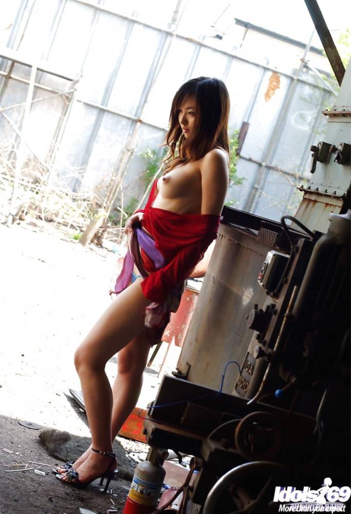 Shapely japanese teen Hikaru Koto in hot posing on camera - #6