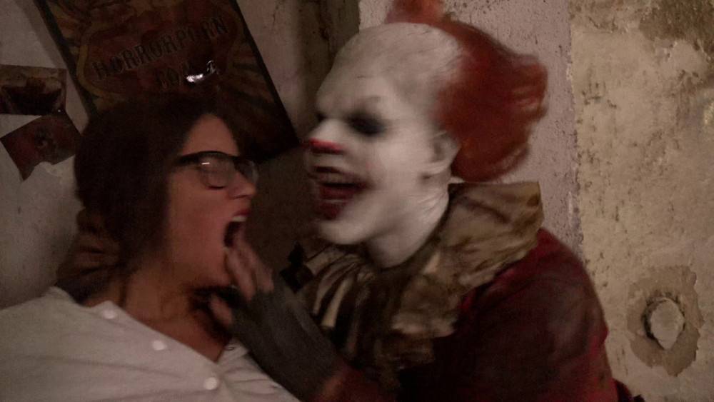 Manic-depressive clown kidnapped a beautiful schoolgirl into his lair... - #10