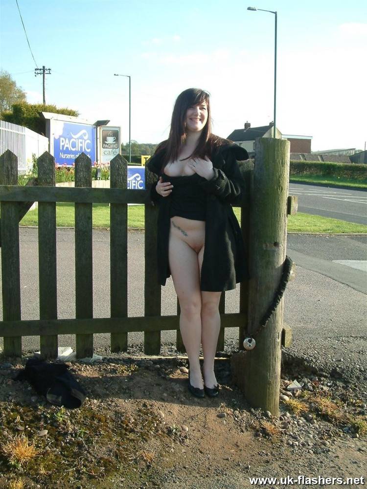 Dolly gets naked for our cameras on the side of a busy road. - #10