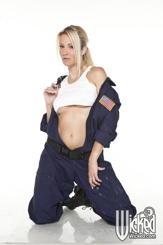 Excellent american milf Jessica Drake in uniform outfit posing | Photo: 8472817