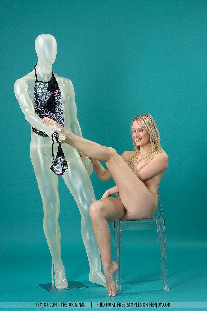 This Beautiful Blonde Chick Deni Nubiles Looks Great When Fooling Around Absolutely Naked - #4