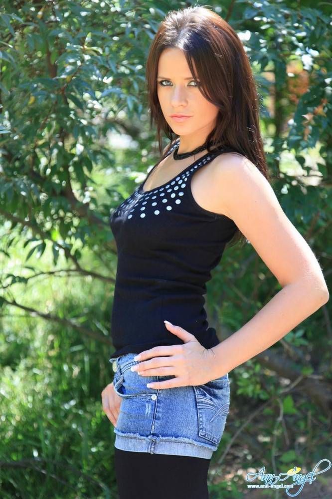 Alluring Brunette Ann Angel In Ultra Stylish Black Denim Shorts Poses In Nature - #13