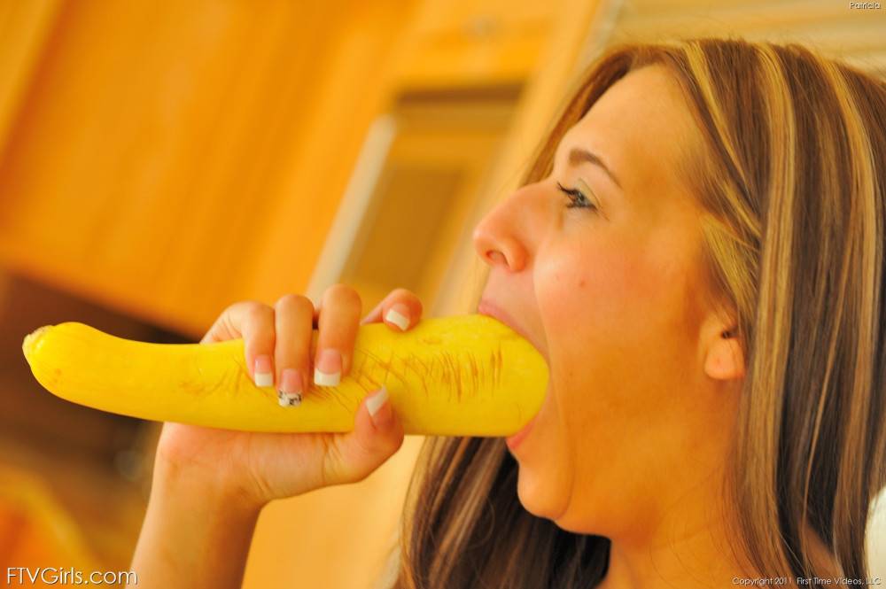 Bad Big Titty Girl Patricia FTV Loves Sticking Banana In Her Thirsty Pussy - #10