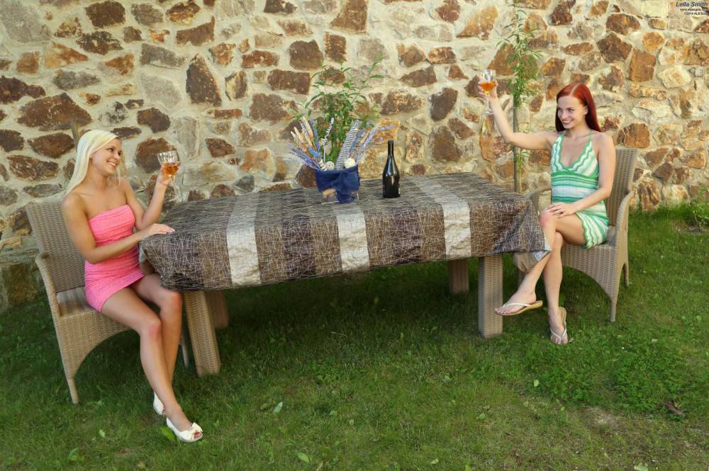 Lola Myluv And Leila Smith Are Outdoor Naked And Pierced By One Double Sided Dildo - #1