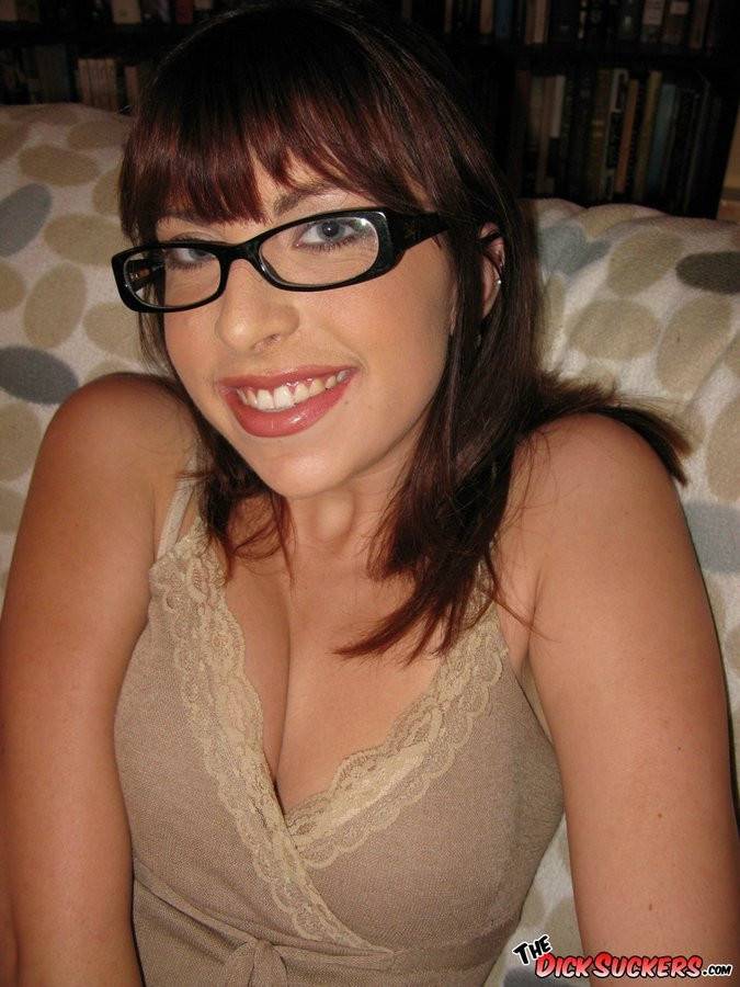 Teen In Glasses And With Hot Body Alice White Is Kinkily Doing The Throat Job - #1