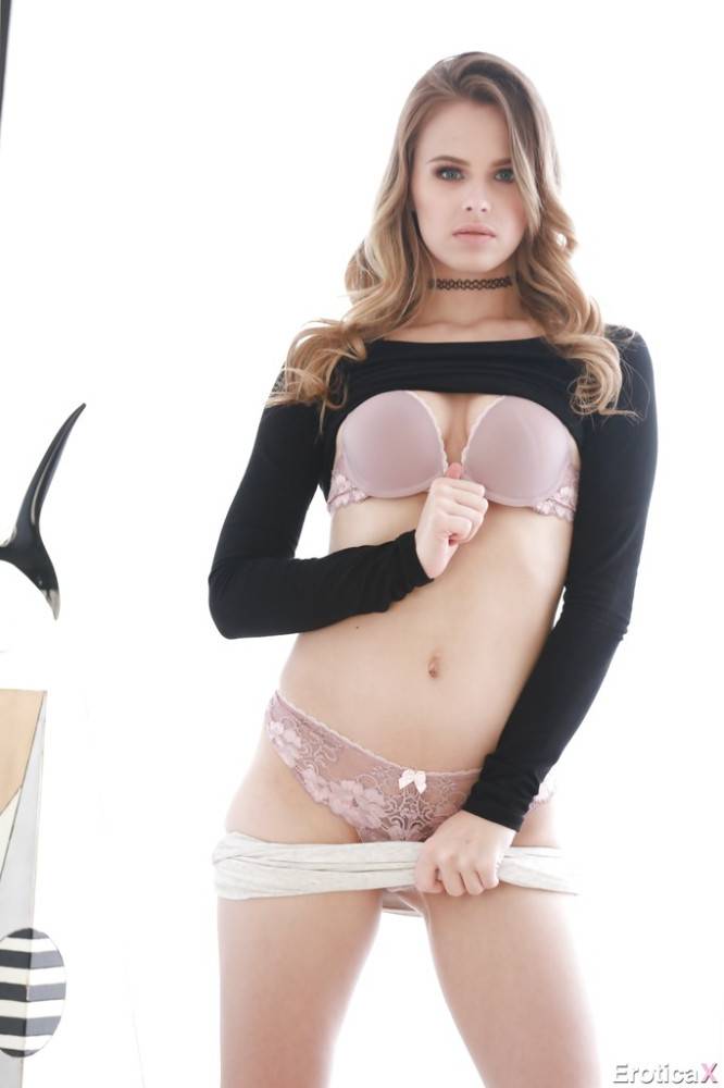 Stunning american porn star Jillian Janson exhibiting small tits and butt - #8