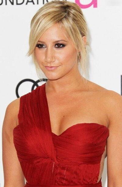 ashleytisdale - #11