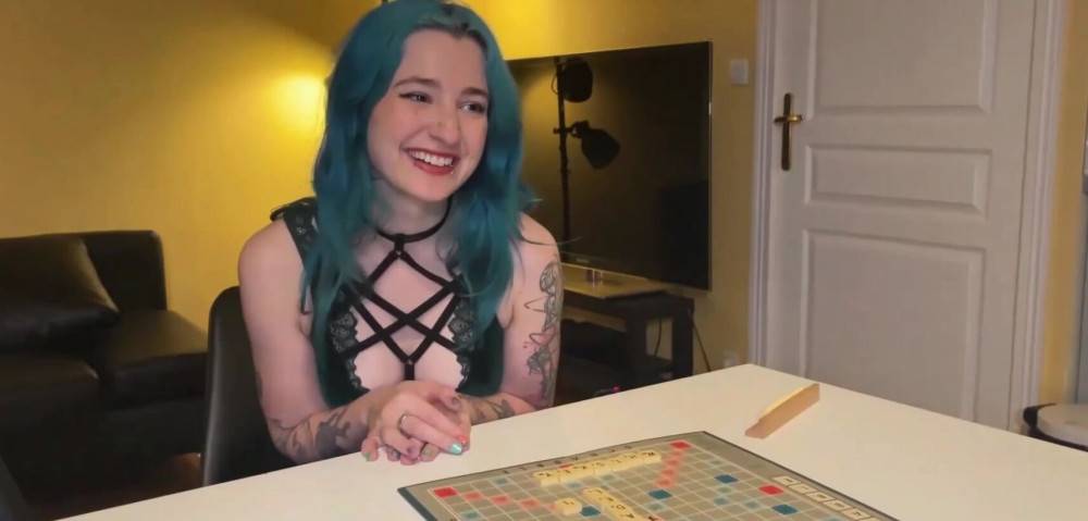 Scrabble player Khalamité gets secretly fucked for cheating !! - #1