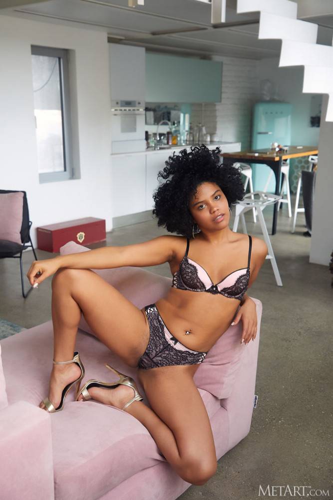 Selva Lapiedra Adorable Black Babe Undresses Playfully - #8