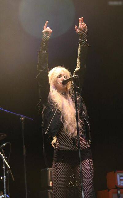 Taylor Momsen taylormomsen - #18